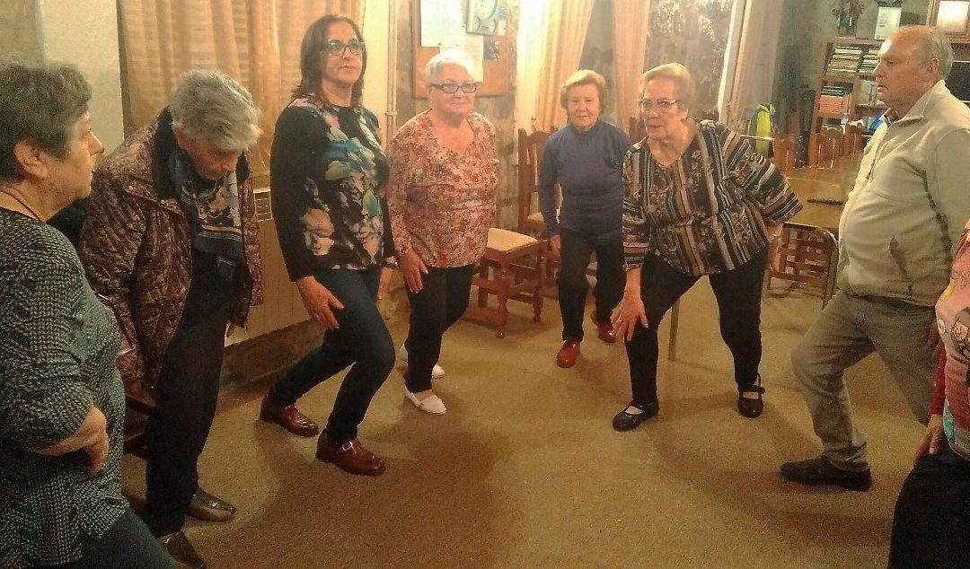 El Colectivo Tierra de Campos promueve la actividad física de las personas mayores